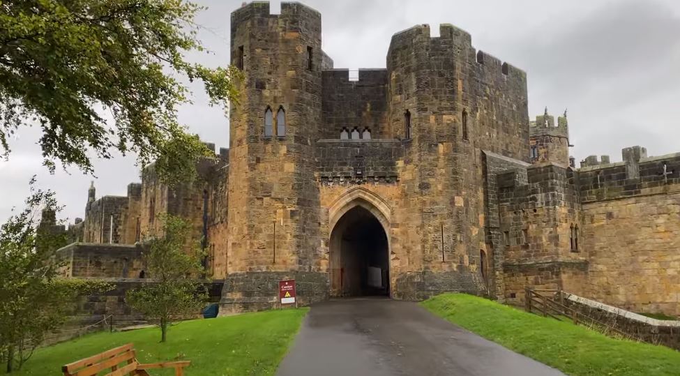 Hectáreas Muchos cuenca Cómo visitar el castillo de harry potter en escocia - qué ver y cómo llegar